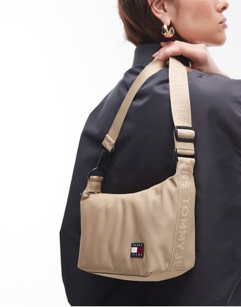 daily shoulder bag in beige