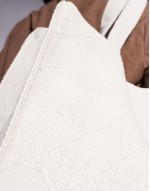 textured shoulder tote bag in cream