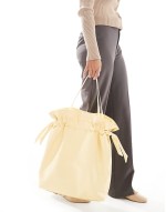 rouched detail tote bag in pale yellow