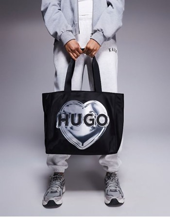Becky large tote bag with heart print in black
