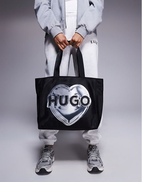 Becky large tote bag with heart print in black